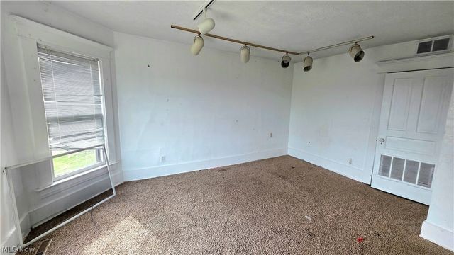 104 W Spring Street, Marietta, OH 45750