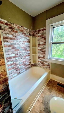 104 W Spring Street, Marietta, OH 45750