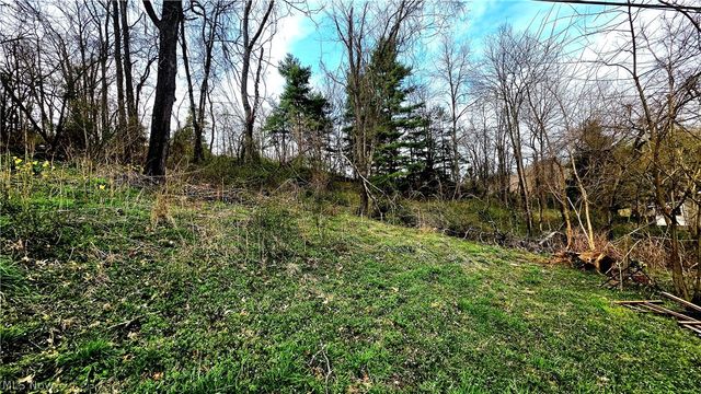 104 W Spring Street, Marietta, OH 45750