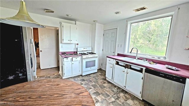 104 W Spring Street, Marietta, OH 45750