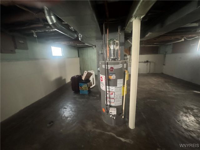 40 Hedwig Avenue, Cheektowaga, NY 14211