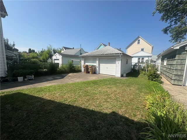 40 Hedwig Avenue, Cheektowaga, NY 14211