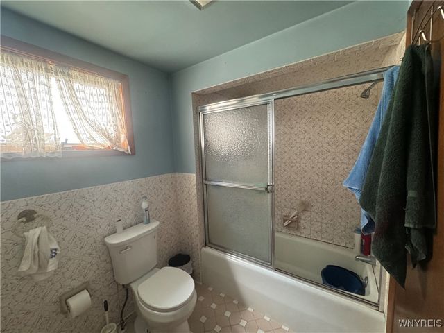 40 Hedwig Avenue, Cheektowaga, NY 14211