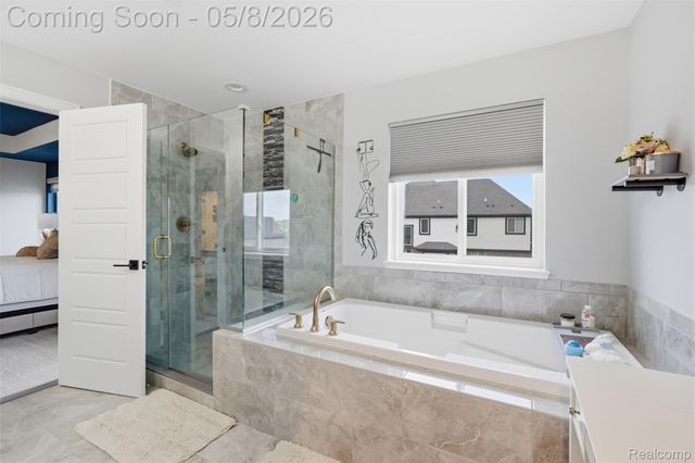 49658 Monarch Drive, Macomb Township, MI 48044