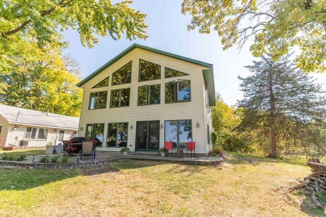 7240 107th Avenue, Clear Lake, MN 55319