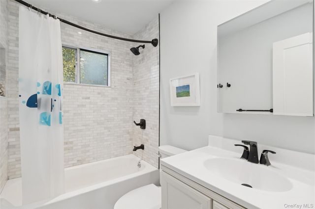 165 Springville Road A, Hampton Bays, NY 11946