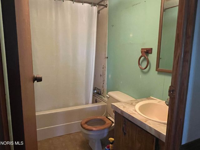 13331 Dohoney Road, Defiance, OH 43512