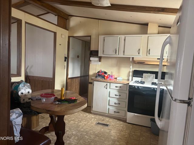 13331 Dohoney Road, Defiance, OH 43512