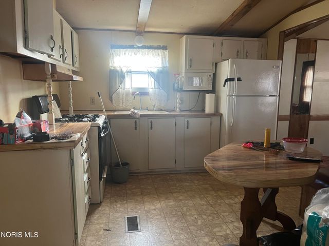 13331 Dohoney Road, Defiance, OH 43512