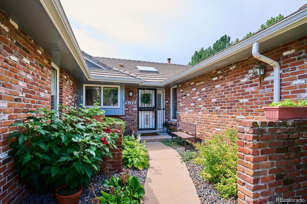 6140 W Evans Place, Lakewood, CO 80227
