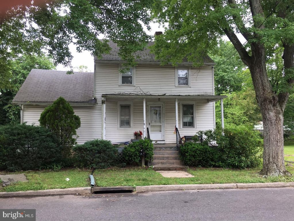 46 BEECH, MOORESTOWN, NJ 08057 — exterior