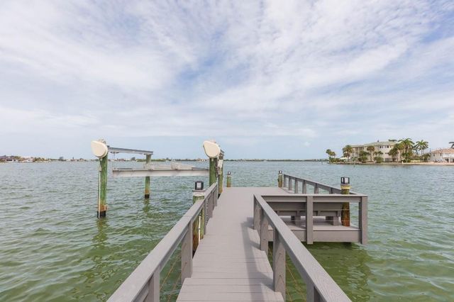 306 BUTTONWOOD LANE, Largo, FL 33770