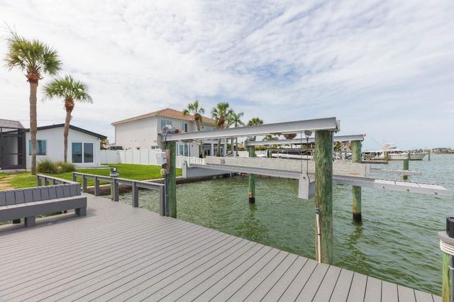 306 BUTTONWOOD LANE, Largo, FL 33770