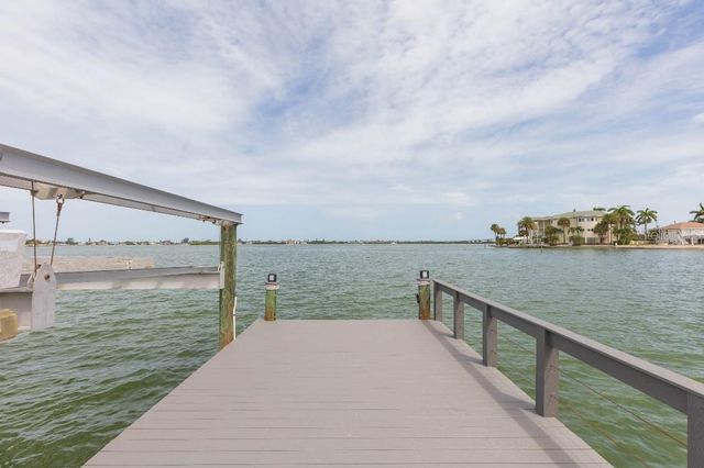 306 BUTTONWOOD LANE, Largo, FL 33770