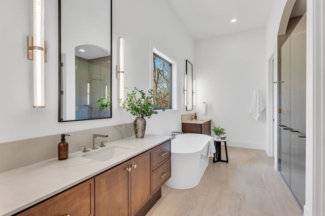 3806 Harding Pl, Nashville, TN 37215