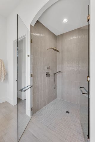 3806 Harding Pl, Nashville, TN 37215