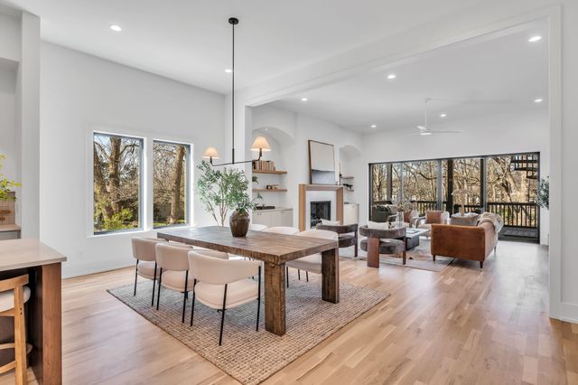 3806 Harding Pl, Nashville, TN 37215