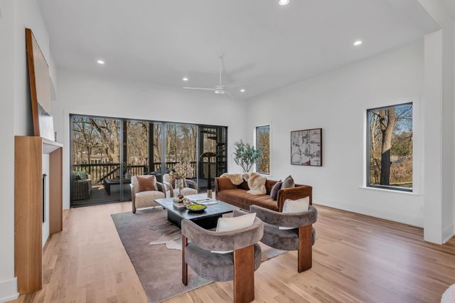 3806 Harding Pl, Nashville, TN 37215