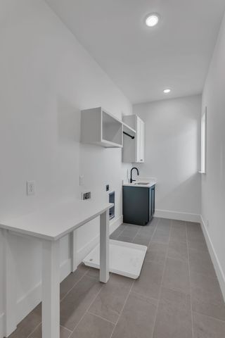 3806 Harding Pl, Nashville, TN 37215