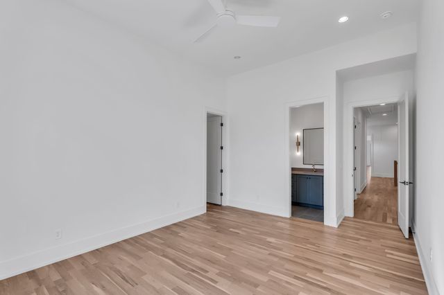 3806 Harding Pl, Nashville, TN 37215