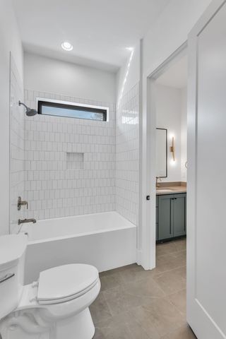 3806 Harding Pl, Nashville, TN 37215