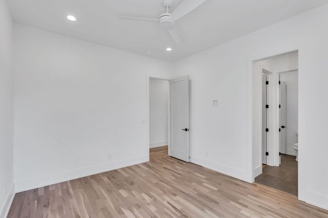 3806 Harding Pl, Nashville, TN 37215