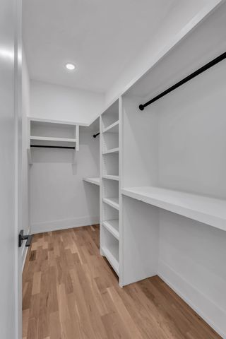 3806 Harding Pl, Nashville, TN 37215