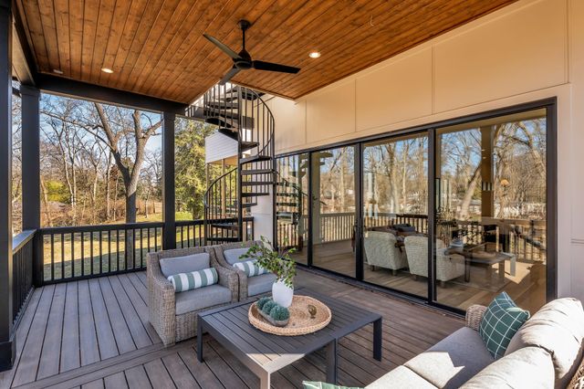 3806 Harding Pl, Nashville, TN 37215