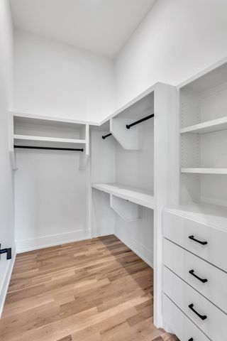 3806 Harding Pl, Nashville, TN 37215