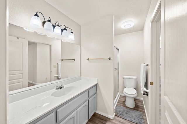 7579 Sunmore Ln, Sacramento, CA 95828