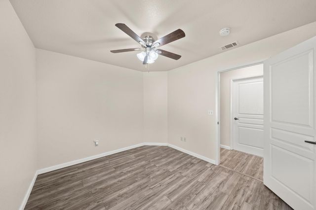7579 Sunmore Ln, Sacramento, CA 95828
