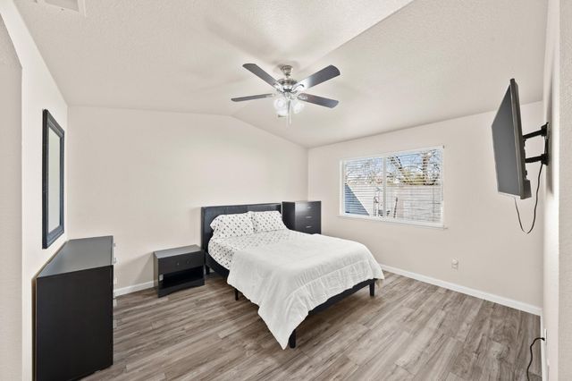 7579 Sunmore Ln, Sacramento, CA 95828