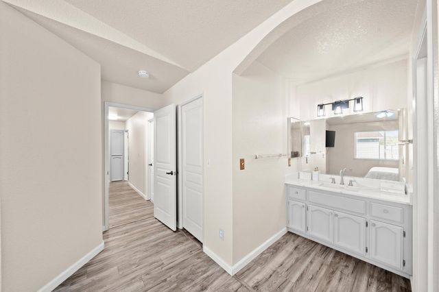 7579 Sunmore Ln, Sacramento, CA 95828