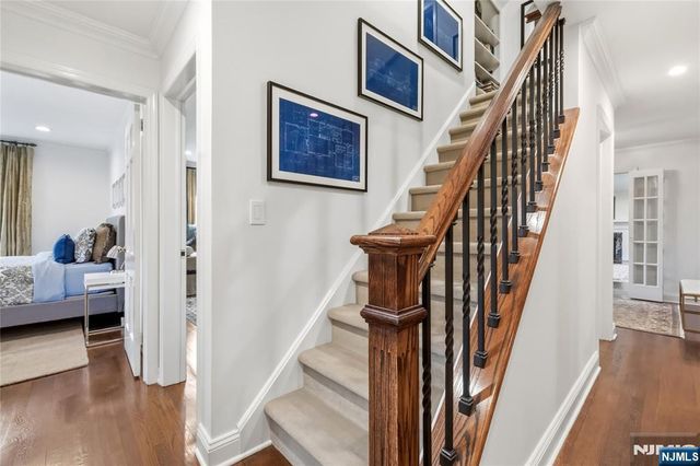 20 Deerhorn Trail, Upper Saddle River, NJ 07458