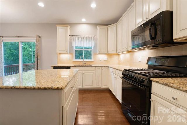 278 Almora Loop, Mooresville, NC 28115