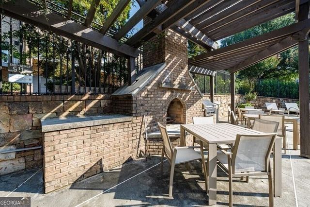 3574 Roswell Road NW, Atlanta, GA 30305