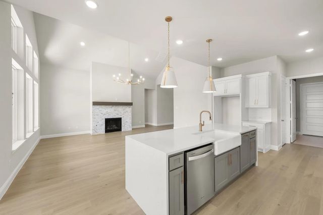 2315 Meek Woods Lane, Mansfield, TX 76063
