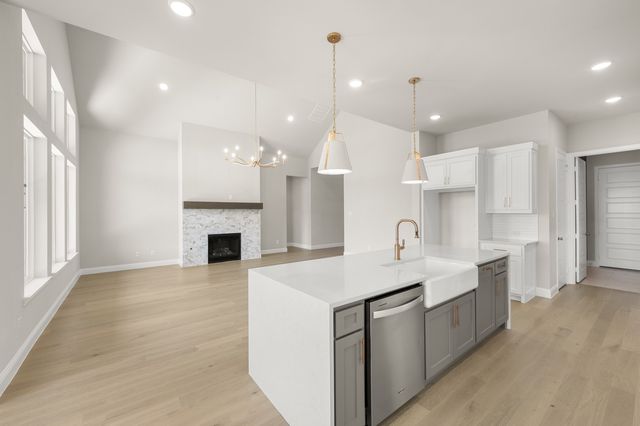 2315 Meek Woods Lane, Mansfield, TX 76063