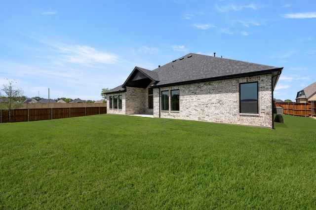 2315 Meek Woods Lane, Mansfield, TX 76063