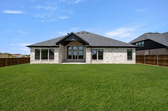 2315 Meek Woods Lane, Mansfield, TX 76063