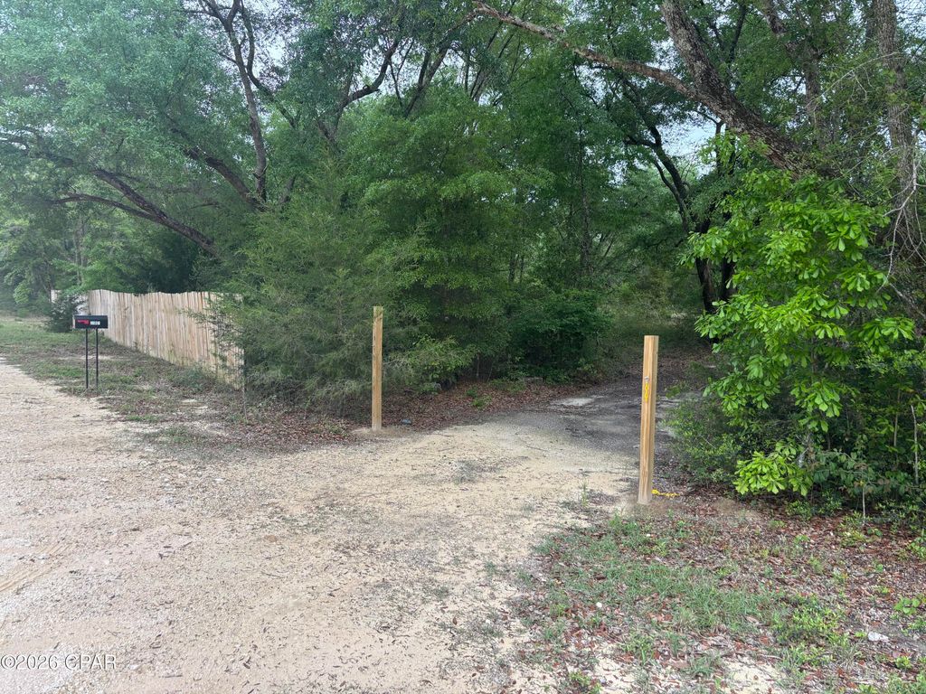 3561 Elm Road, Marianna, FL 32448