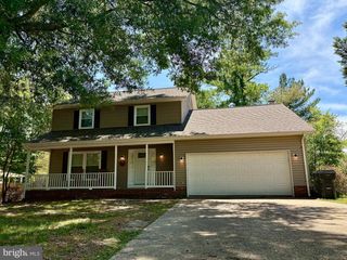 11622 RUTHERFORD DR, Fredericksburg, VA 22407