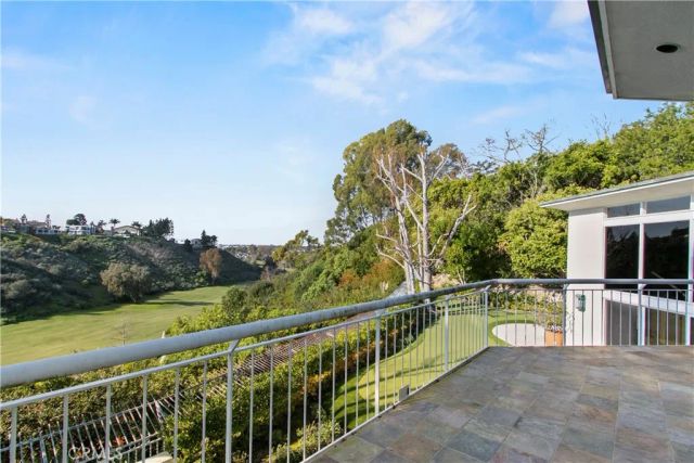 2 Inverness Lane, Newport Beach, CA 92660