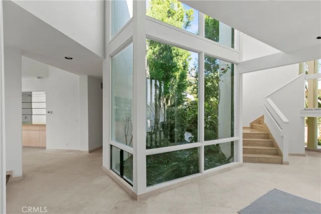 2 Inverness Lane, Newport Beach, CA 92660