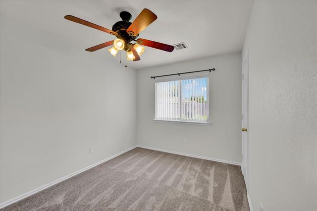 337 W Chantilly Way, Mustang, OK 73064