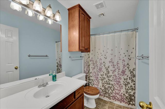 337 W Chantilly Way, Mustang, OK 73064