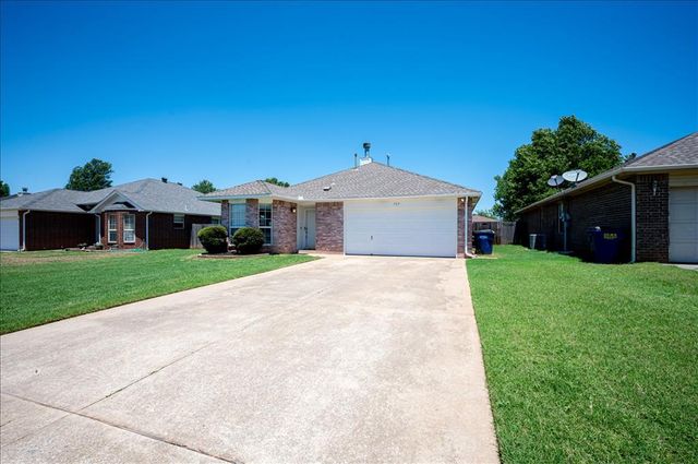 337 W Chantilly Way, Mustang, OK 73064