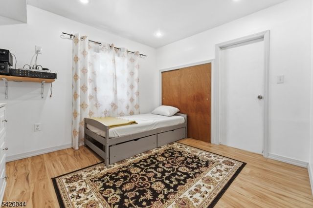 47 Sycamore St, Somerville Boro, NJ 08876