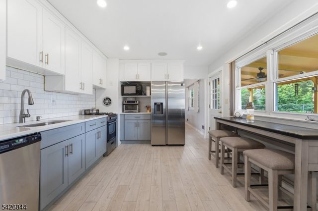 47 Sycamore St, Somerville Boro, NJ 08876