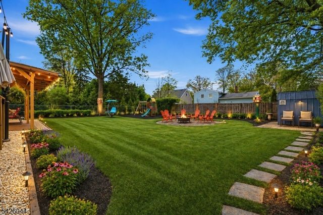 47 Sycamore St, Somerville Boro, NJ 08876